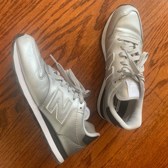 EUC NEW BALANCE 500 W 6.5 uk 4.5 eu 37 silver - Picture 6 of 8